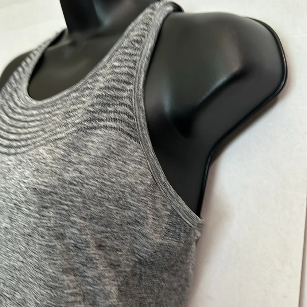 Nike racerback heather gray small